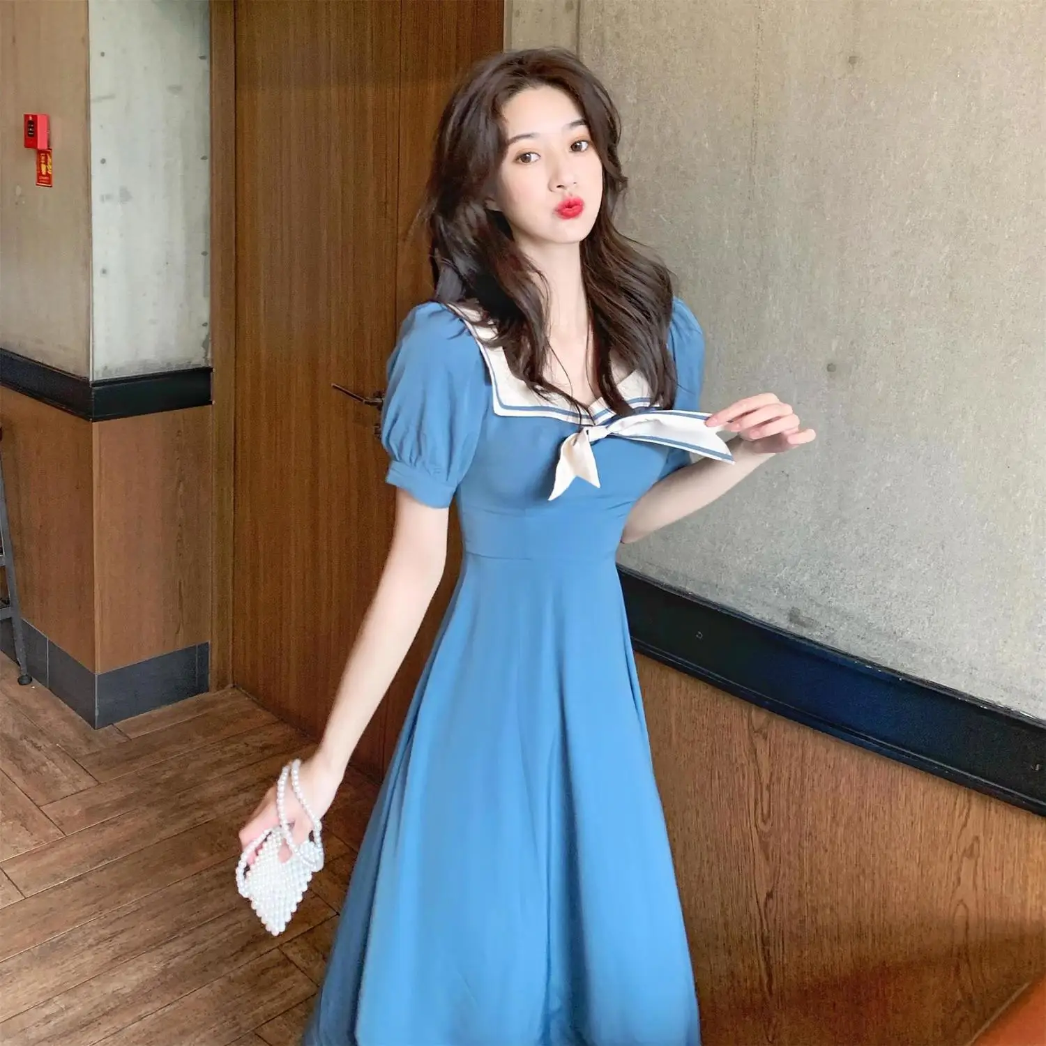 

Summer new style French retro high waist niche knee-length skirt navy collar puff sleeve mid-length dress women
