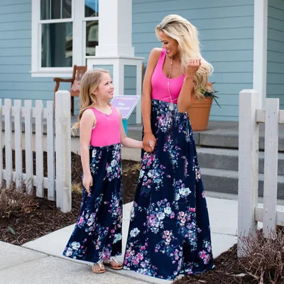 

Summer Mother Daughter Beach Dress Sleeveless Floral Vest Dress Adult Family Matching Dress Family Look Clothes Infant Clothing