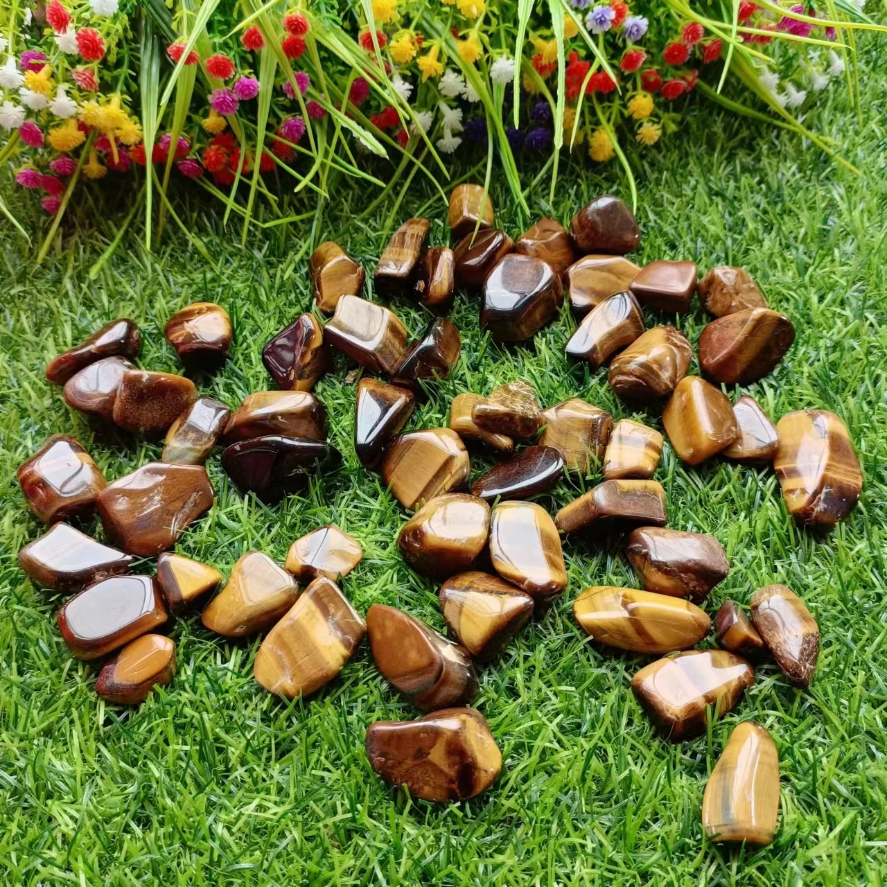 

Wholesale Hand Carved Tiger Eye Stone Tumbled Stone Natural Crystal For Home Decoration