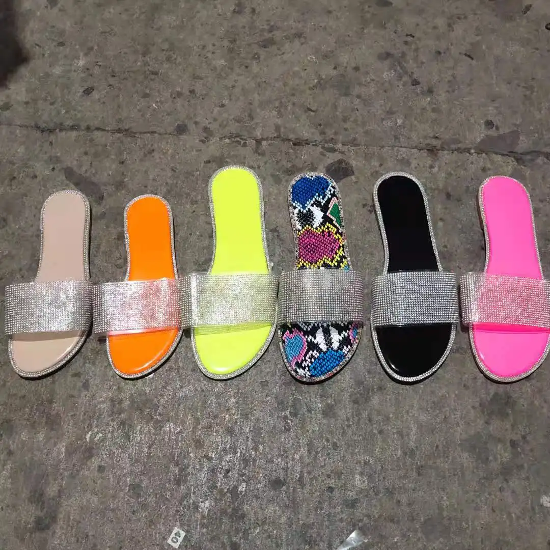 

35-43 Flat outdoor women's slippers