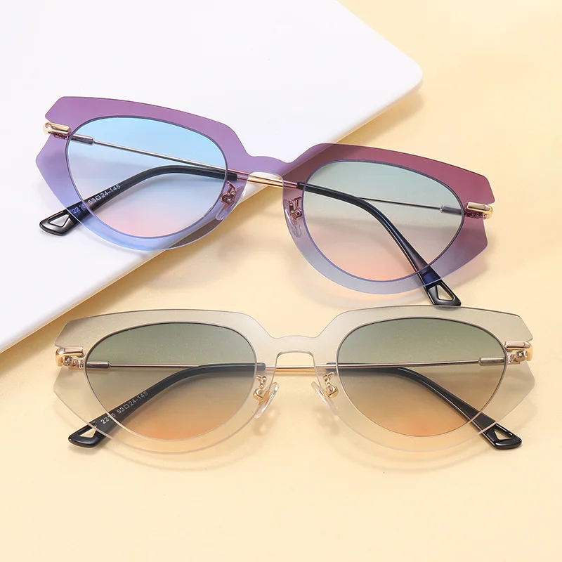 Superhot Eyewear 33237 Fashion Lady Sun glasses Women Cateye Sunglasses