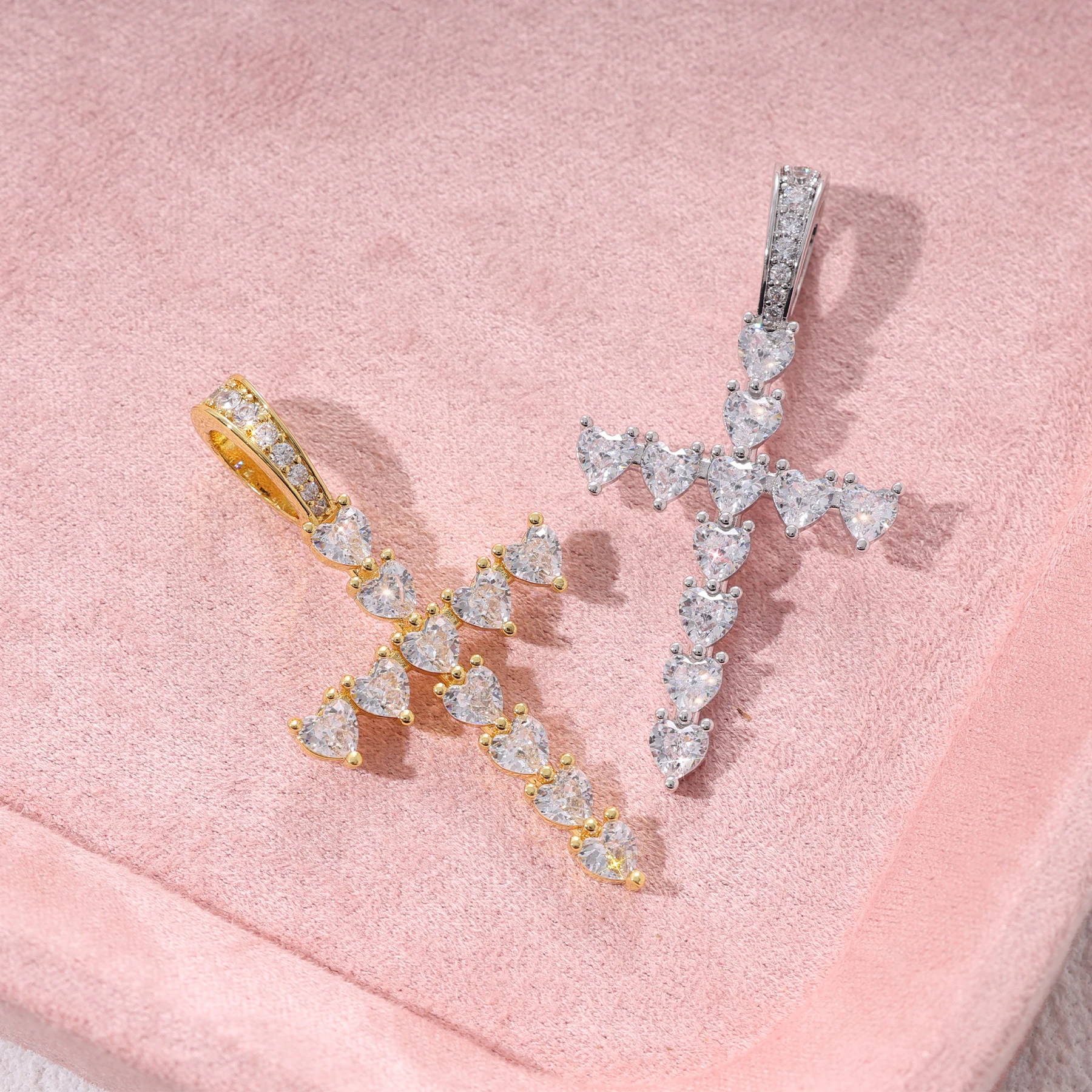 2025 Hot Sale Fashion Wholesale Heart Cut Diamond Tennis Cross Pendant Christian Jesus Pendant Necklace for Jewelry