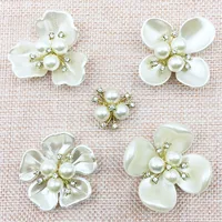 

Deepeel AP2762 DIY Hair Wedding Bridal Bouquet Flower Accessories Pretty Faux Shell Pearl Button