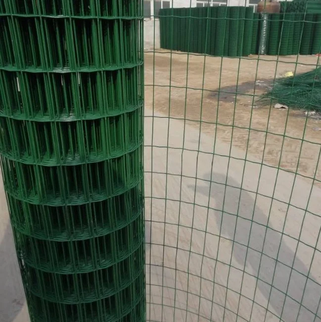 

China Factory fencing net iron wire mesh fence farm, Green