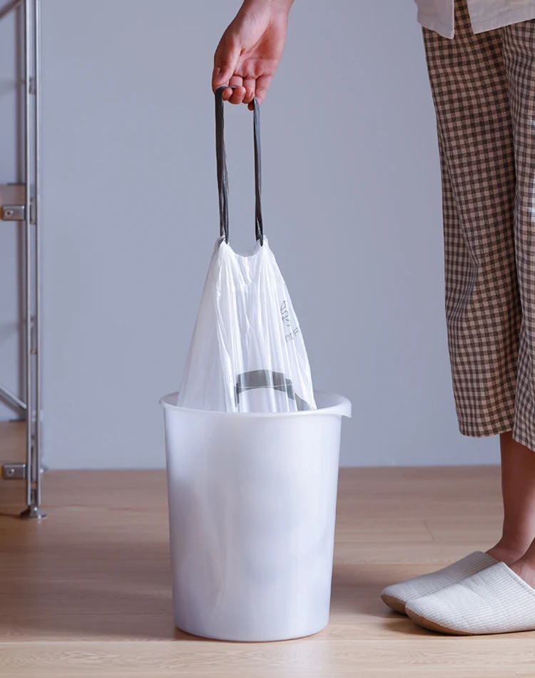 可回收厨房垃圾袋带抽绳的防水垃圾袋