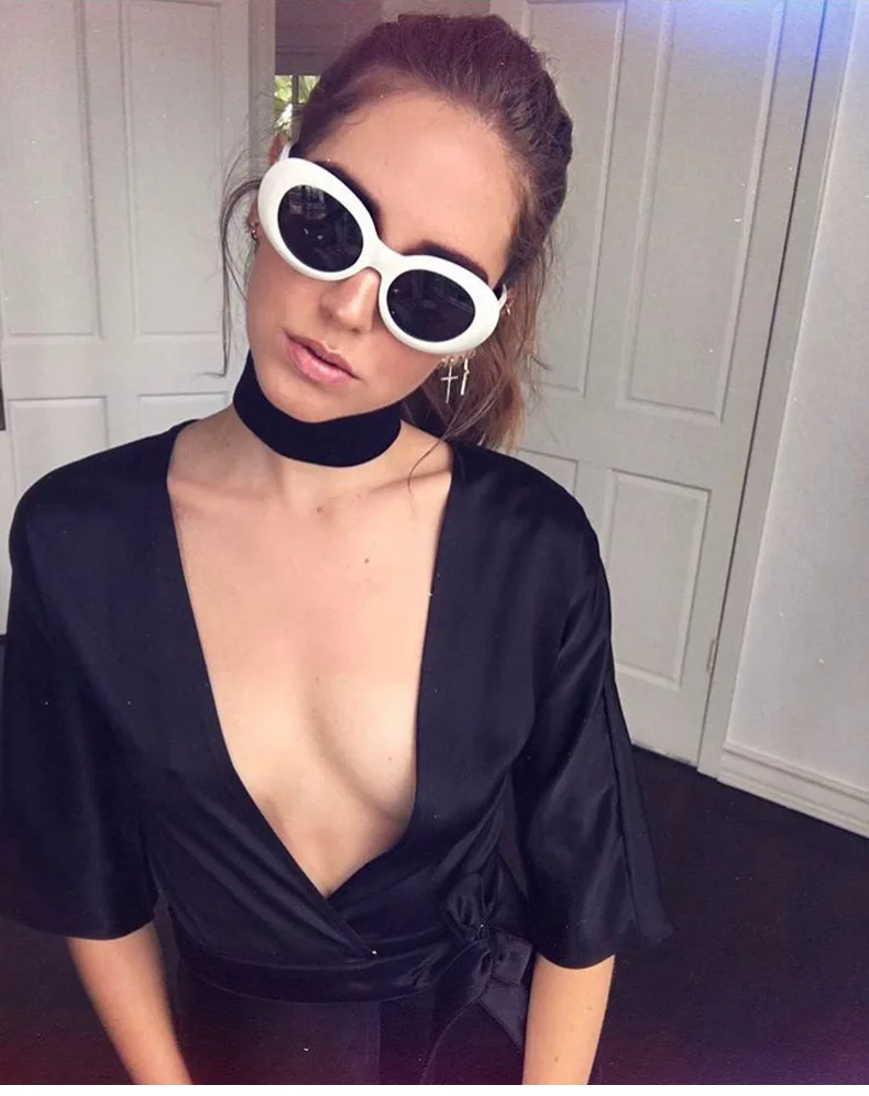 

UNOC 2021 Fashion 26 Colors 90s Retro White Oval Female Sun Glasses Vintage Oval Sunglasses for Women Men