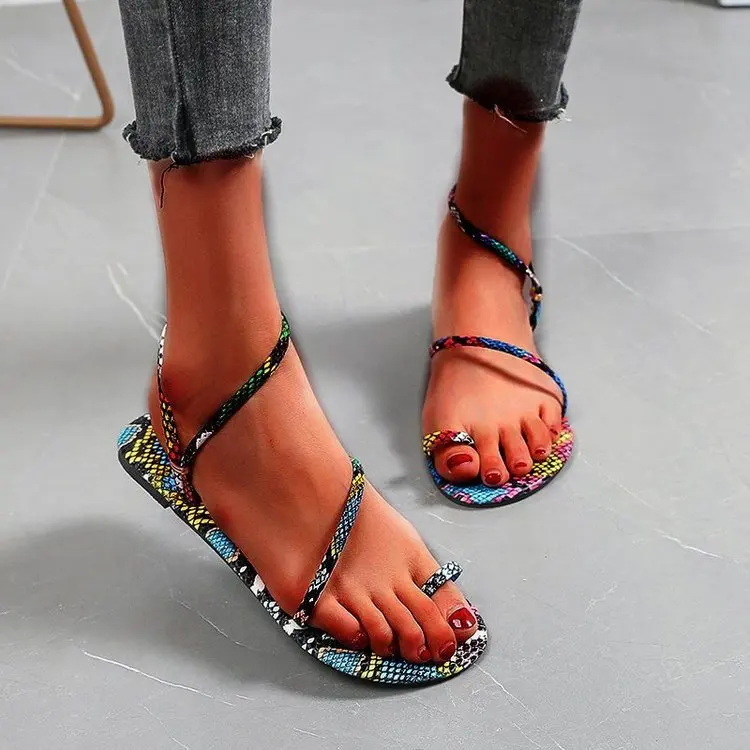 

Asymmetric strap snakeskin print toe loop women shoes slip on toe ring flat sandals for summer girls comfy female slipper