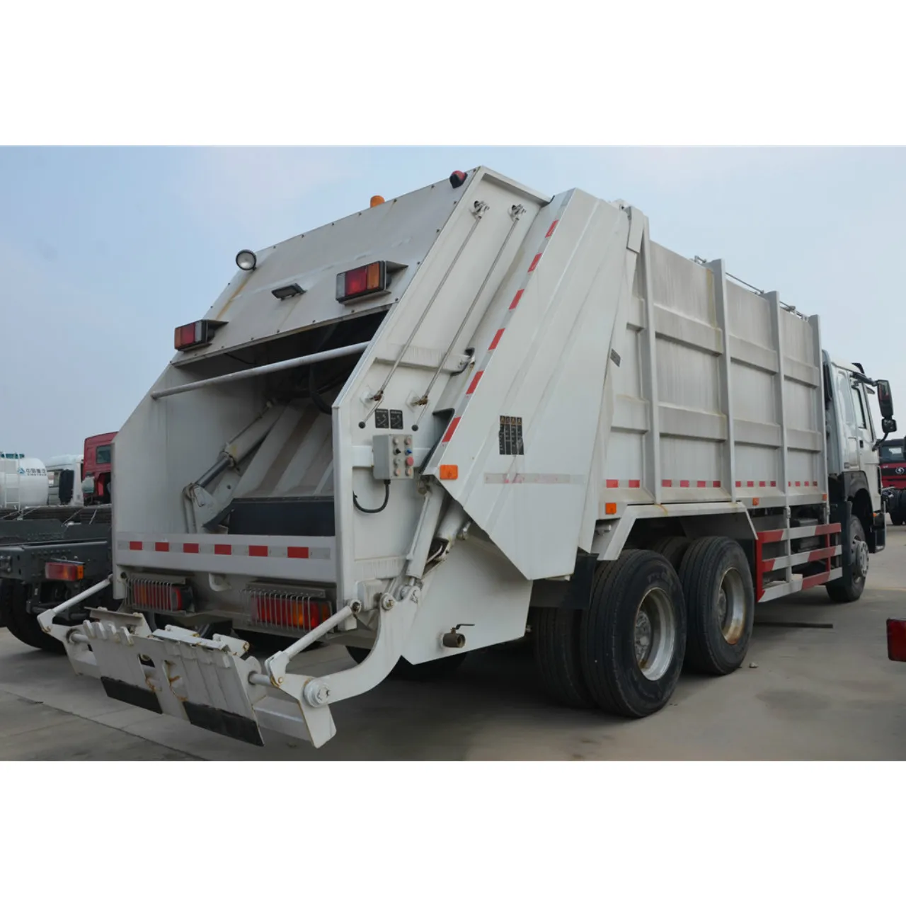 
China Used and new Howo Garbage Truck for sale 