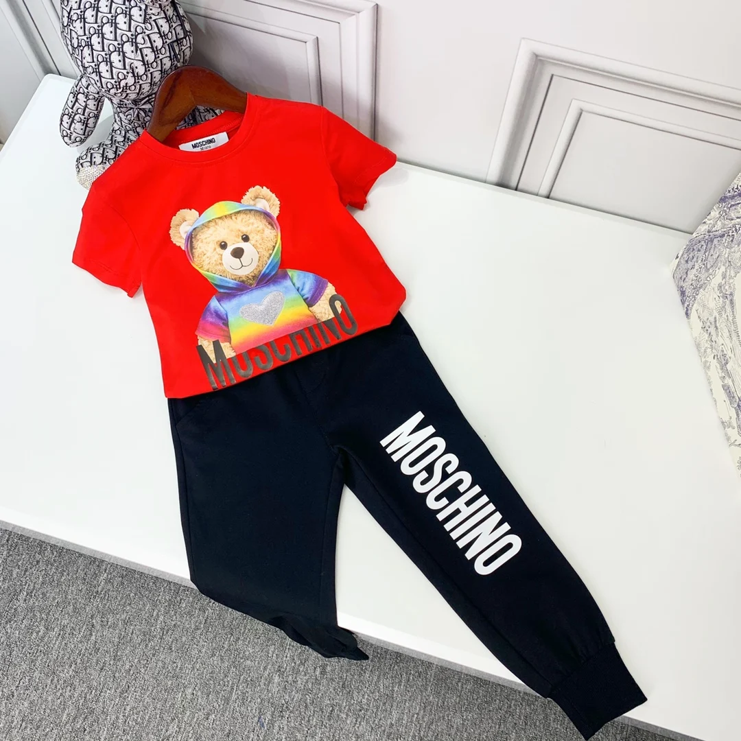 

Fashion cotton children's suit bear T-shirt short sleeve + trousers lil girls sets, Picture shows