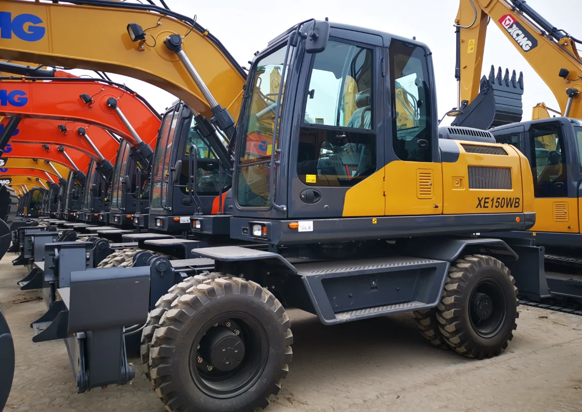 Колесный экскаватор XCMG xe210wb. XCMG xe150wb. Экскаватор XCMG xe150. Экскаватор колесный XCMG xe150d.