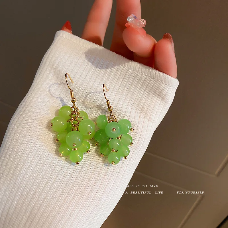 

fashion green crystal drop grapes earrings