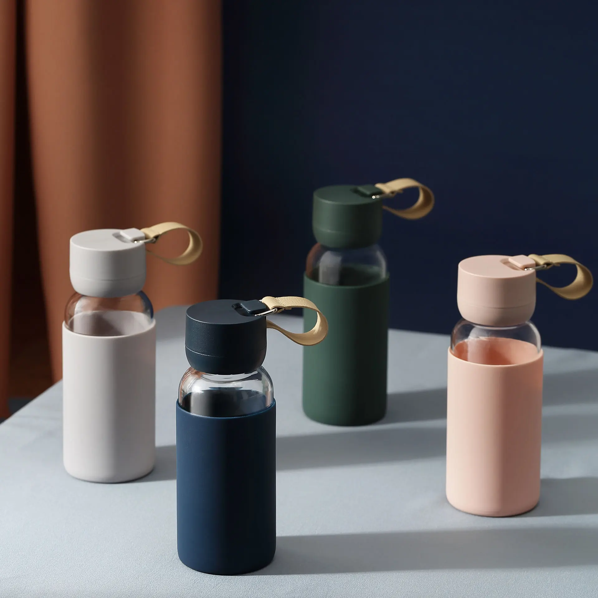 

Mikenda Hot Sale Reusable Eco friendly Glass Water Bottle Custom Logo Glass Bottle Water, As picture