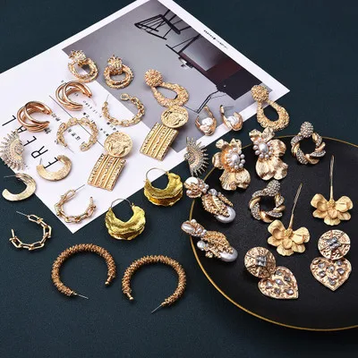 

Fashion Geometric Metal Za Earrings Trend 2021 Pearl Drop Earrings Rhinestone Hoop Gold Jewelry Gold Vintage Stud Earrings Women