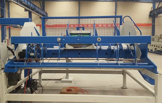 Double wire fence welding machine