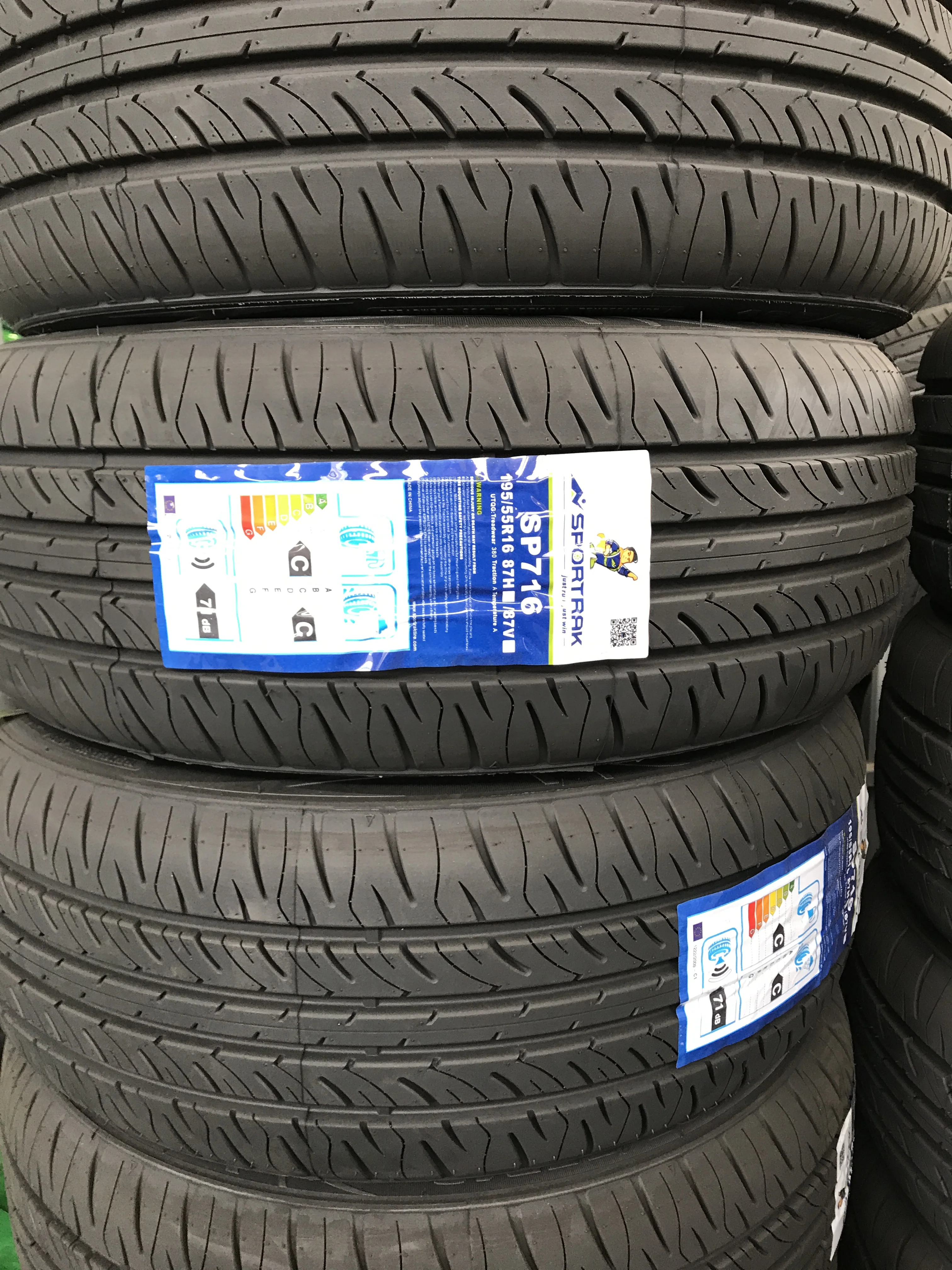 235 55 19 suv. Maxtrek Fortis t5. Triangle 225/65r17 102h tr928 TL. Triangle tr928 215/65 r16 102h. Sailun Atrezzo ZSR 205/45 r17.