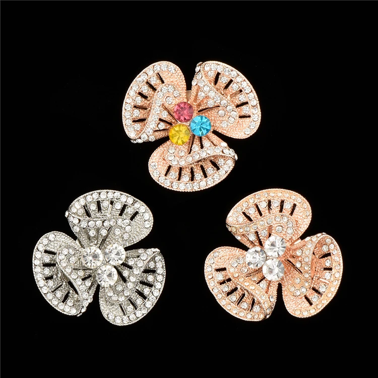 

Jewelry wholesale luxury snowflake rhinestone brooch for wedding invitations