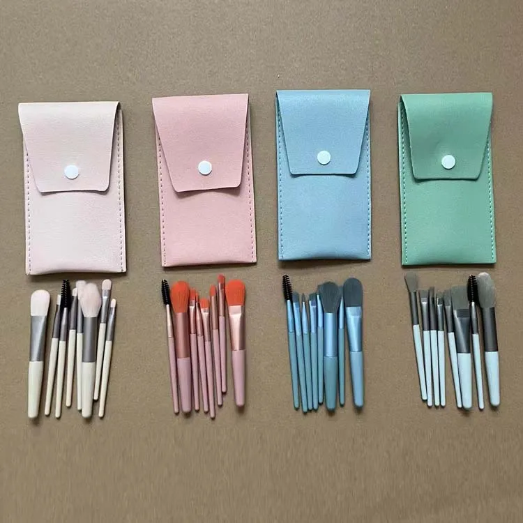 

2024 Wholesale Professional 8Pcs Travel Mini Makeup Brush Set With PU Bag