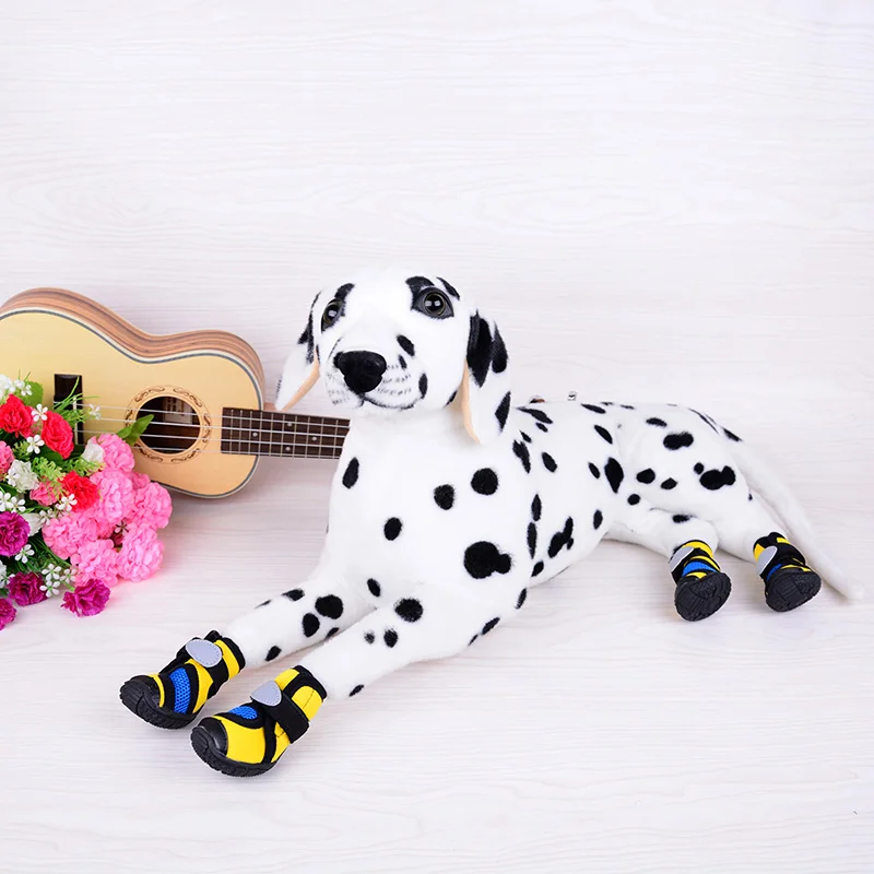 

Factory Wholesale New Dog Shoes Comfortable Outdoor Non-slip Pet Shoes for Medium Dogs