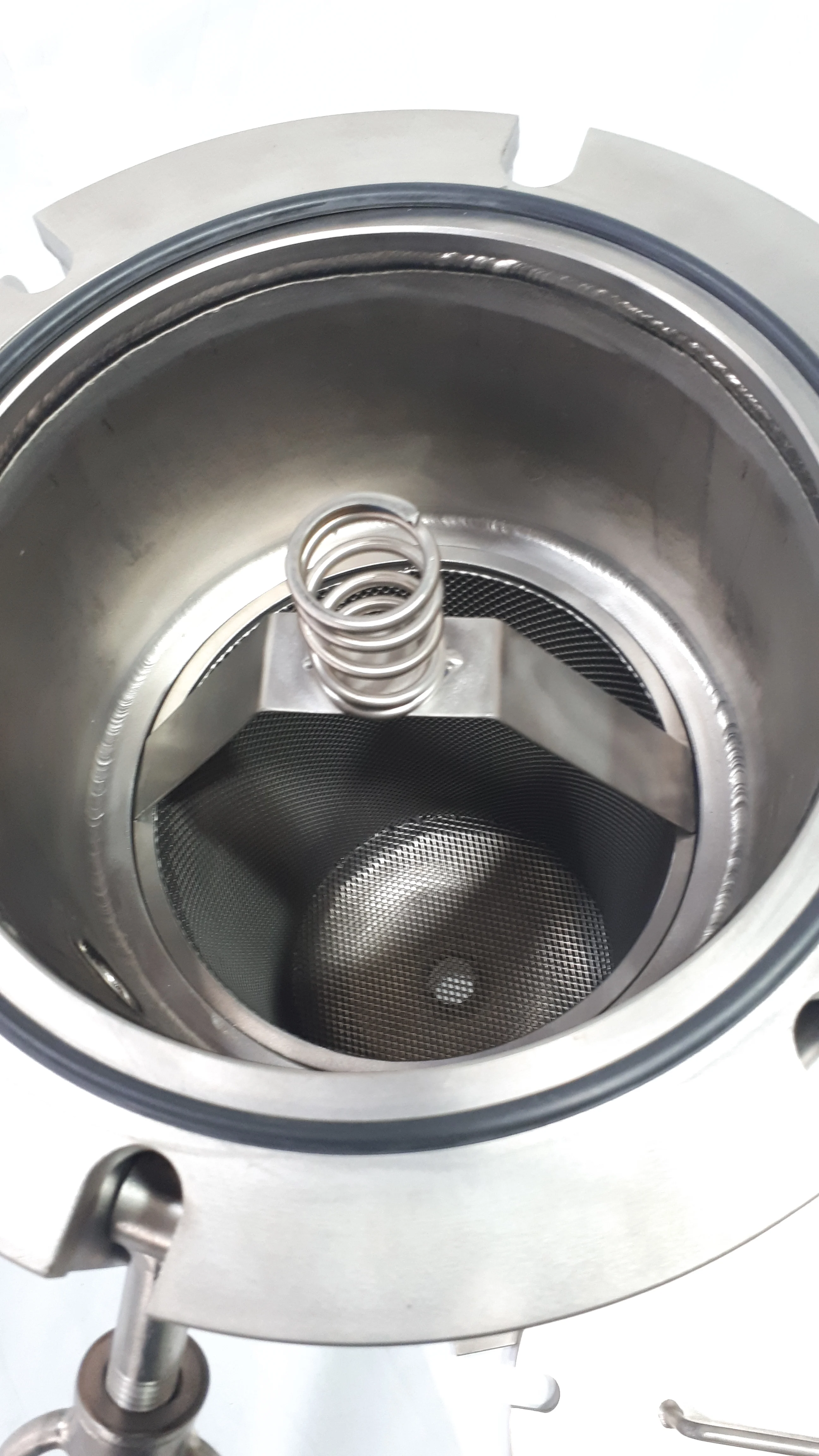 
Chemical Strainer Filter Housing in Titanium 
