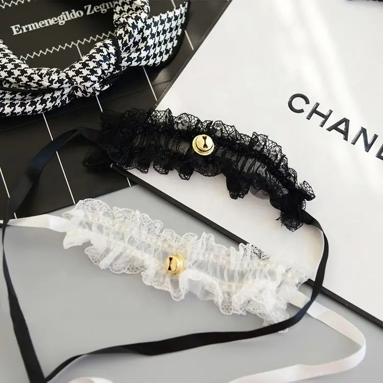 

Sexy Bell Lace Bandage Necklace Elastic Casual Collar Accessories, Black/ white