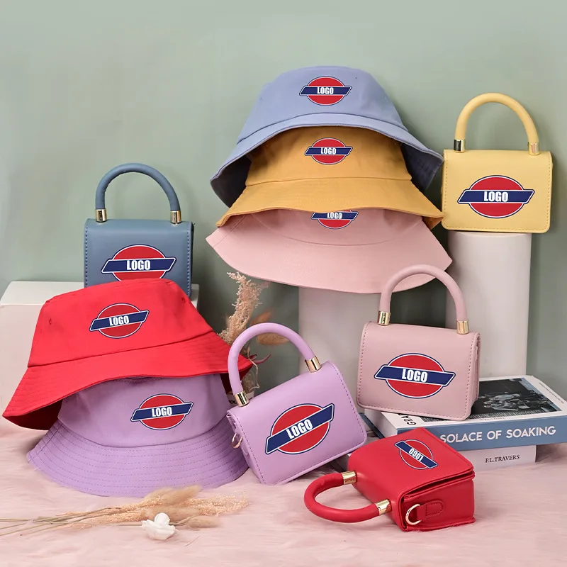 

Jelly Purses and Bags Chic Mini Purses for Women Fashion Designer Hats and Purses Handbags Set