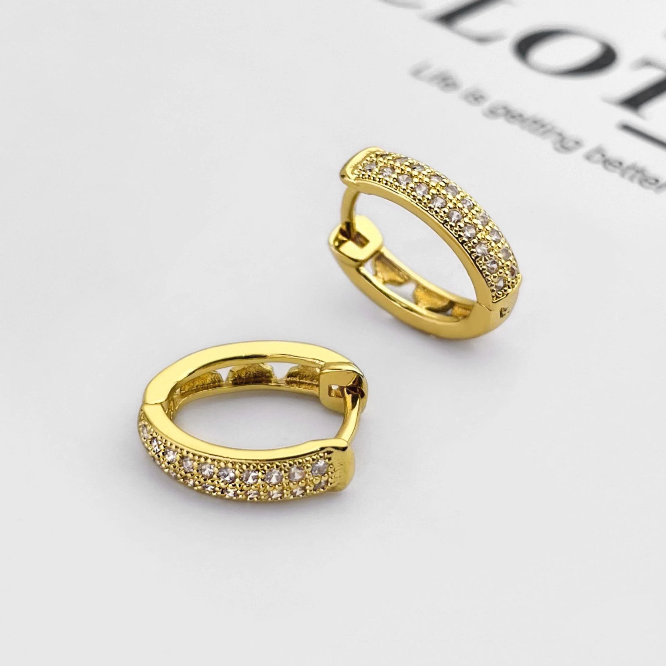 Factory Price 18k Gold Plated Waterproof Cubic Zirconia Hoop Earrings for Women