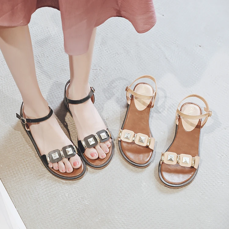 

2021 New Fashion Outdoor Flat Shoes Hot Selling Jelly Sandals Women New Design Luxury Fashion Women Sandals, Khaki,black