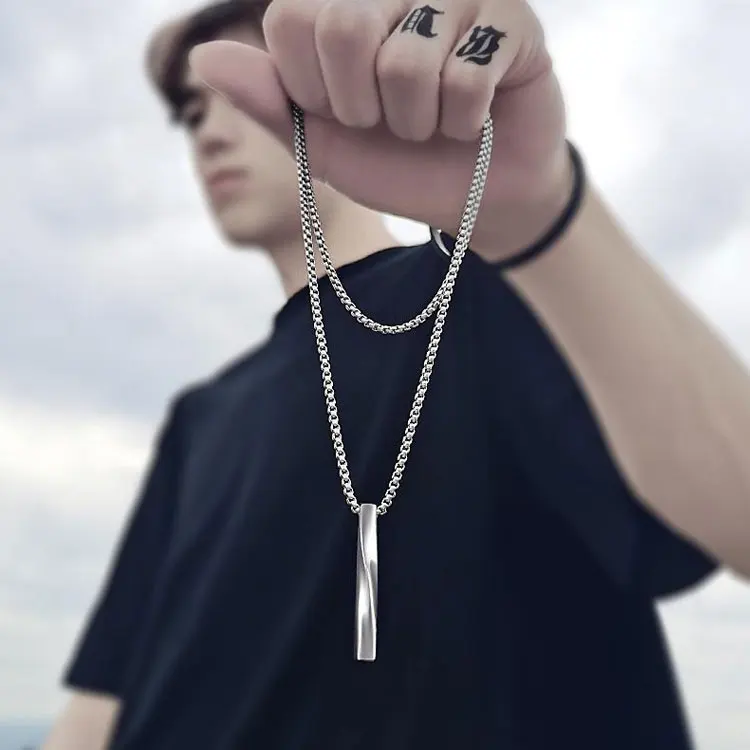 

SC 2021 Tiktok Personalized Spiral Rectangle Pendant Necklace Jewelry Hip Hop Men Minimalist Stainless Steel Chain Necklace, Gold, silver, black