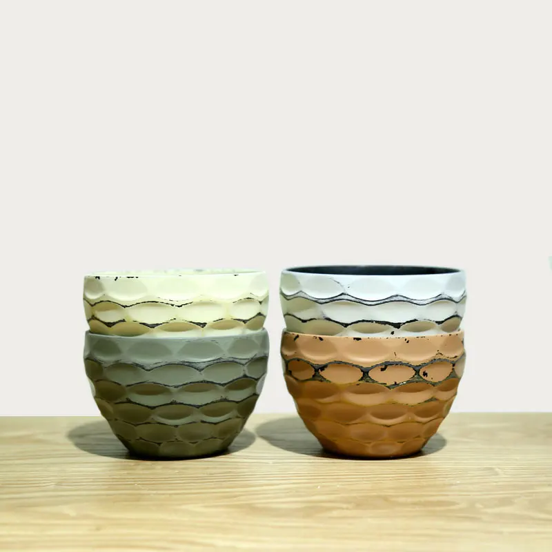 

Hot Selling Indoor Character Coloured Plastic Resin Planter Flower Pots