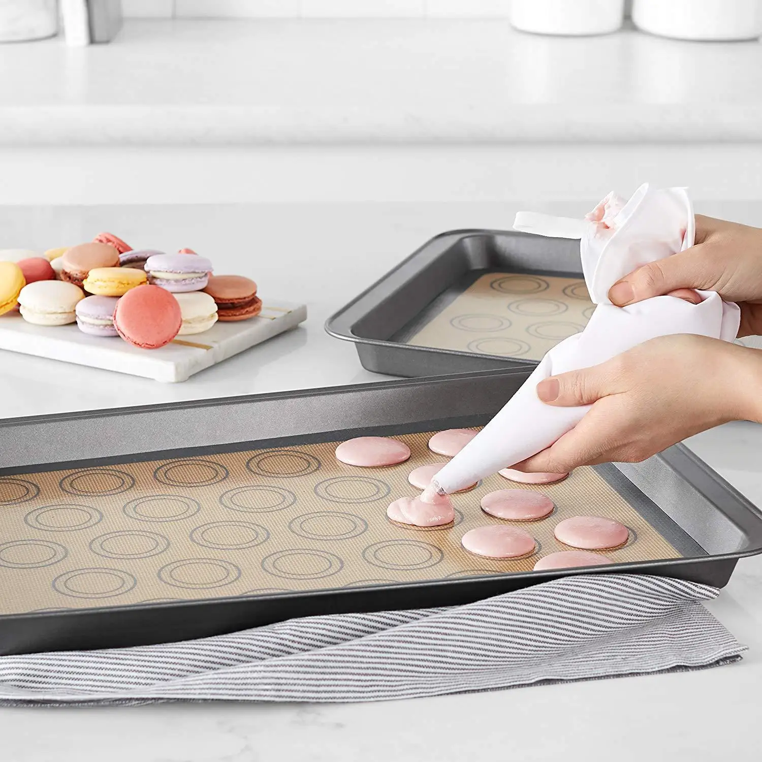 

2021 Top seller Silicone Baking Mat Food Grade Eco-friendly Heat Resistant Baking Mat