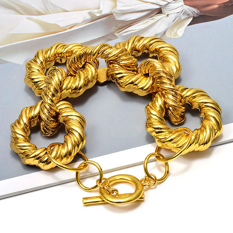 Fashionable Golden Twist Brace