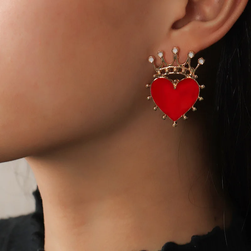 

Trendy Black Red Love Hearts Earrings Enameled Crown Love Heart Stud Earrings, As picture