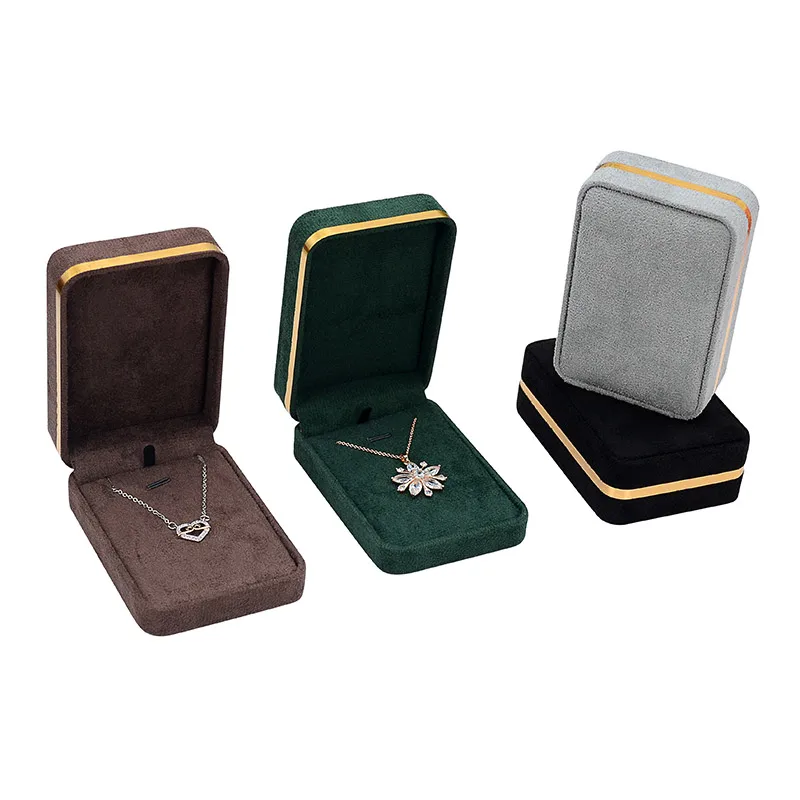 

Custom Logo Velvet Black Jewellery And Earring Jewelry Gift Package With Display Luxury Green Pendant Necklace Box, Green/beige/purple