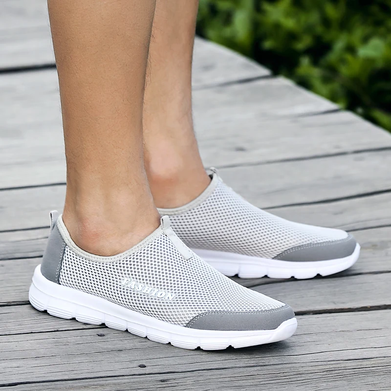 2019 Summer Breathable Mesh Sneakers Men Shoes Comfortable Slip On Male Shoes Loafers Casual Walking Footwear