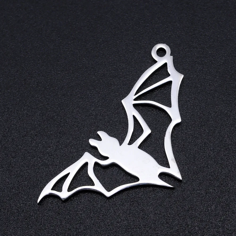 

Hot Selling Hollow Out Bat Necklace Jewelry Stainless Steel Bat Pendant