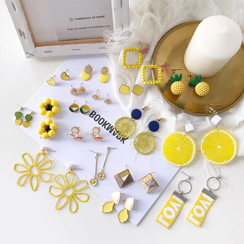 

Korean Earrings INS Geometric Fruit Flower Heart Beads Pearl Vintage Tassel Refreshing Yellow Big Square Earring Daisy Jewelry