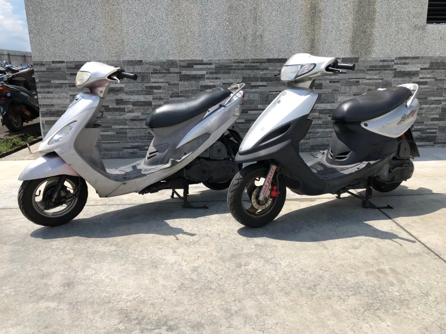 Used Motorcycle Motorbike Jog/super4 100cc Wholesaleスクーターfrom Taiwan