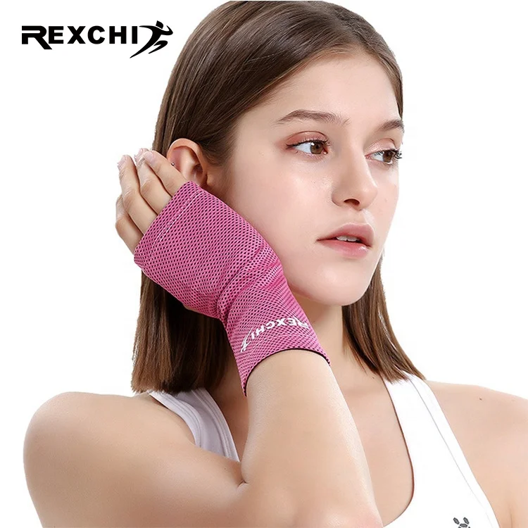 

REXCHI HW07 High Quality Sunscreen Elastic Training Gym Fitness Sweat Weight lifting Pink Women Sports Wrist Support, Has 4 colors