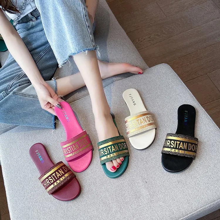 

luxurious Sandal Women's Slipper Fashion Slide New Style Sepatu 2021 Holiday beach soft sandles Women sandals, As pic shows