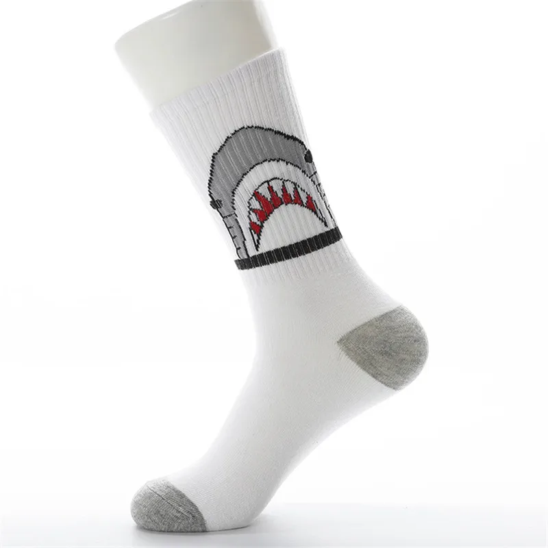 

WIIPU Men's casual cotton socks cartoon shark fashion new women's socks skateboard sports student socks