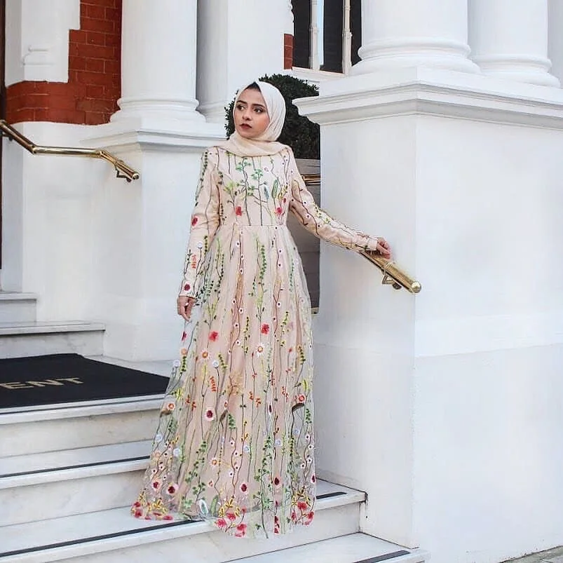 

lace embroidery sweater flower for muslim fashion girl long dress skirt wholesale islamic clothing saudi arabic daffah thobe