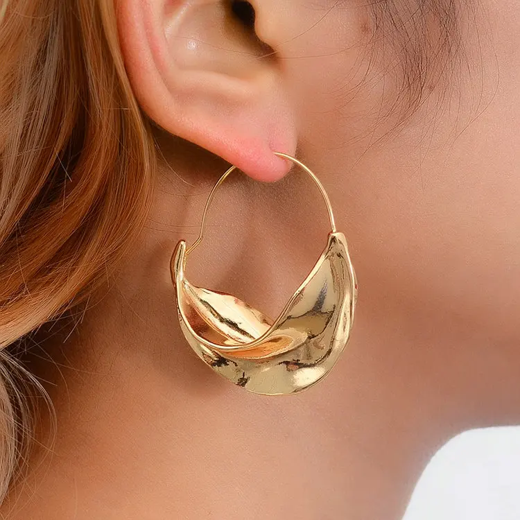 

Personality ins fashion gold plated metal flower basket earring for women