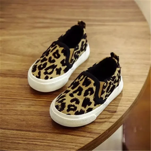 

Children Leopard Printed Casual Canvas Shoes Kids Sneakers Slip-on Breathable Shoes, Pictures show