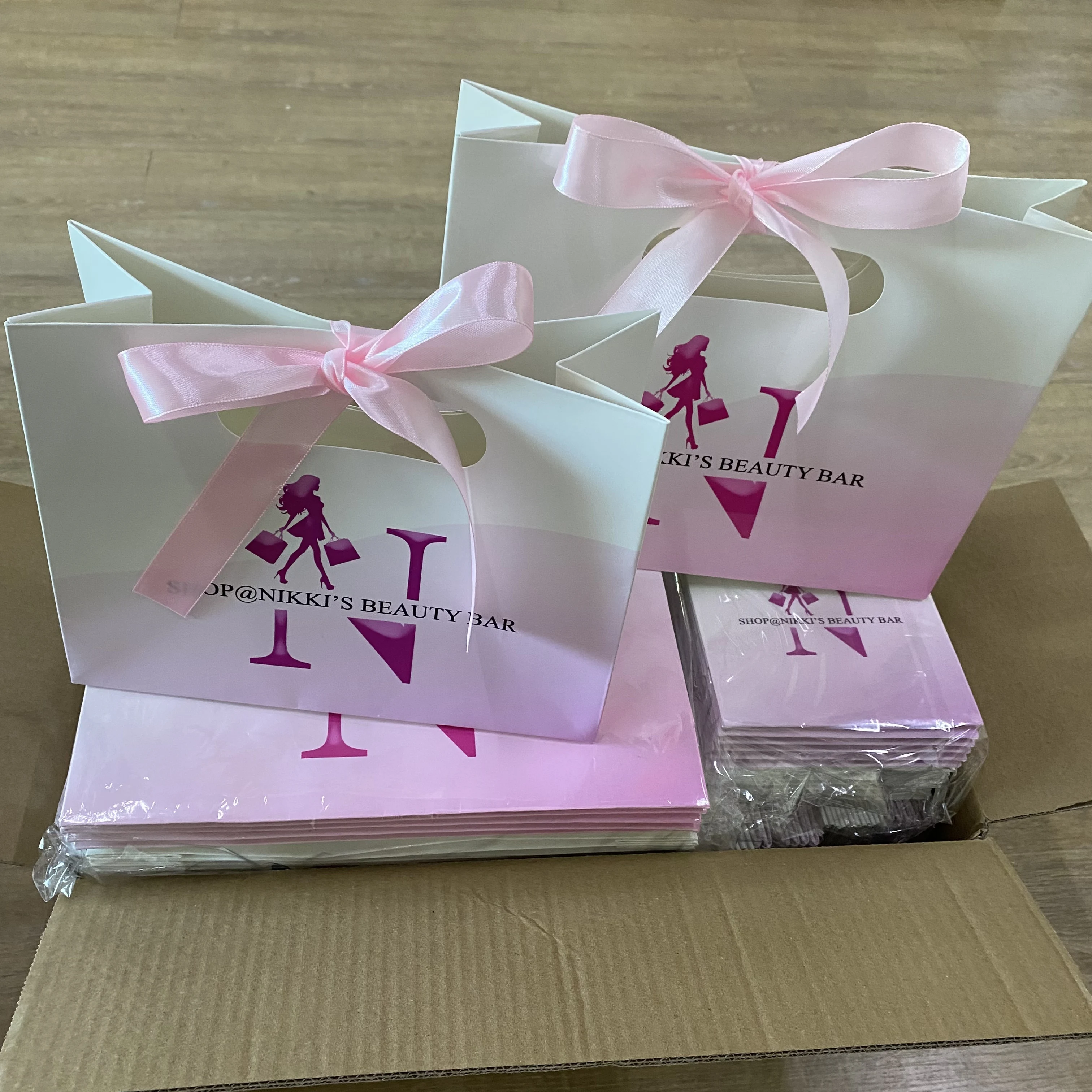 Customized Printed Paper Bags Wholesale Printing Kraft Paper Bag High Quality Paper Bags With Your Own Logo