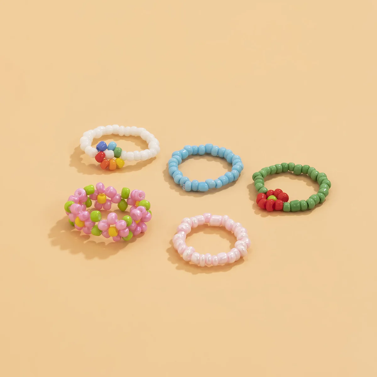 

Vintage small fresh color woven Daisy rice Bead Flower Ring