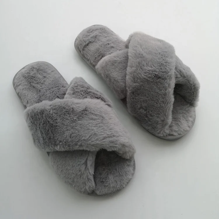 

2019 Wholesales Indoor Slippers for Women Cross Straps Fuzzy Slippers Outdoor Two Straps Plush Slippers