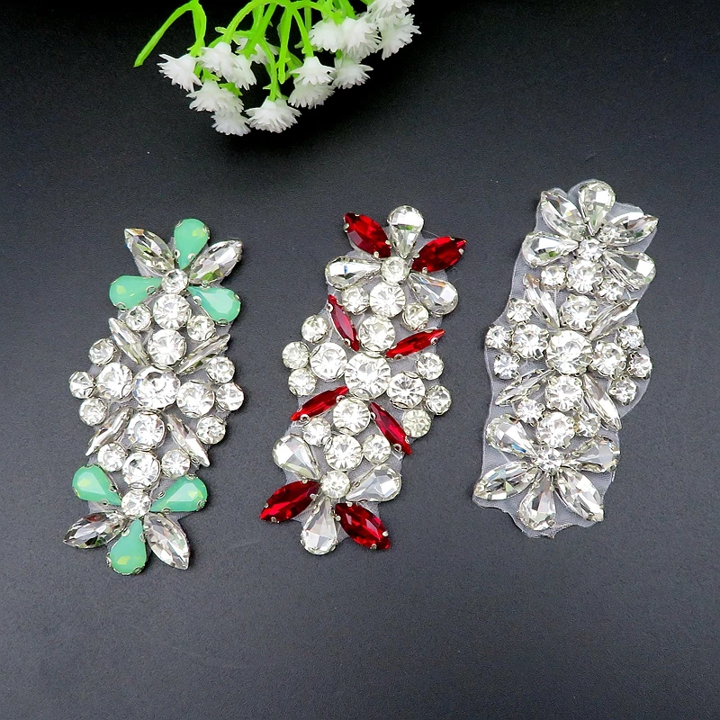 

Wholesale Handmade Custom Small Rhinestone Applique Clear Crystal Diamond Embroidered Iron on Bridal Appliques Patch, Silver, it can customer made
