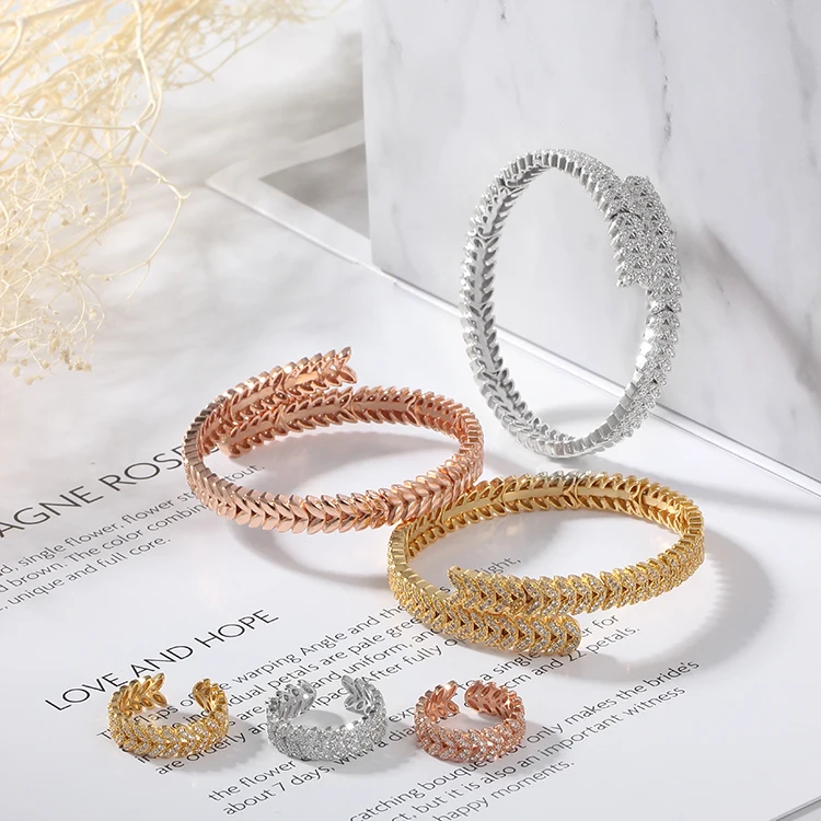 

2020 luxury Copper bangle and ring set,three tone color jewelry golden set
