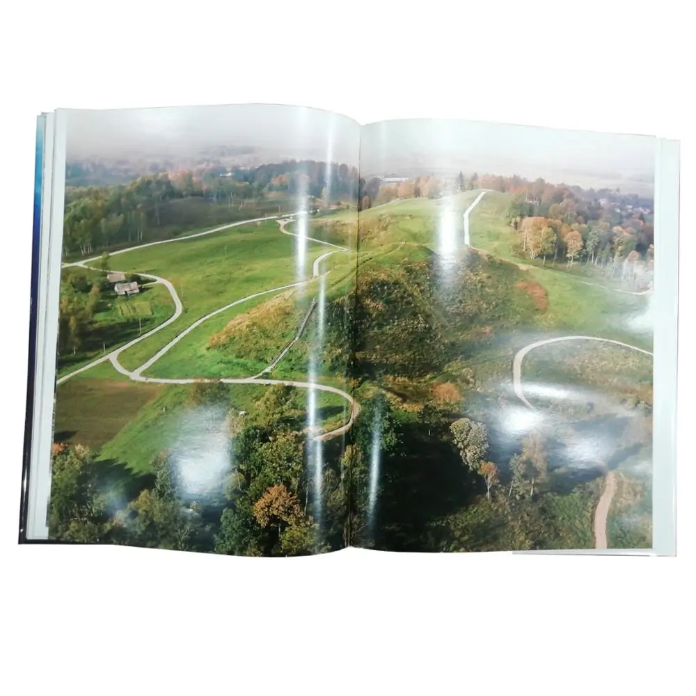 
Custom A4 Coated Paper Professional Printing Hardcover Basic Fashion Designer Book 