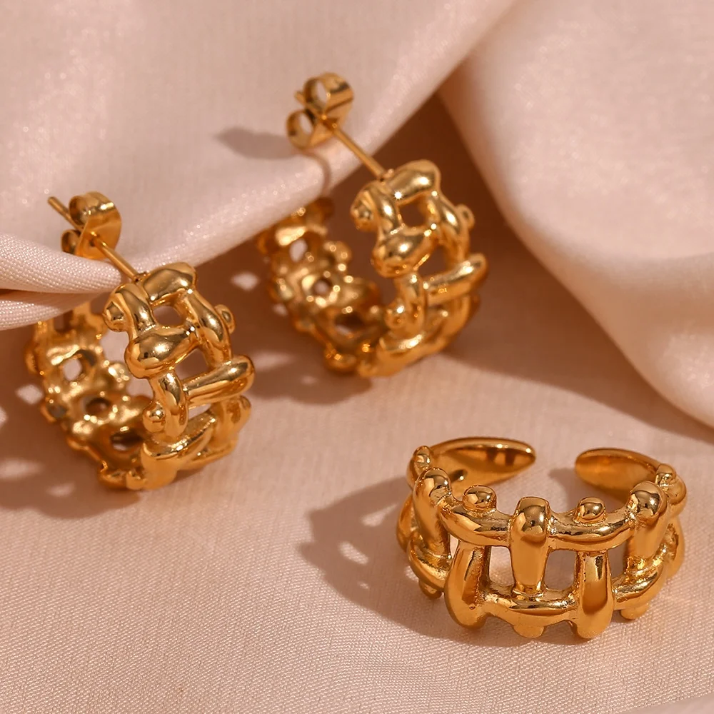 

Engraved Woven Earrings & Ring Set Waterproof Tarnish Free PVD Gold Plated Earring Women Jewelry